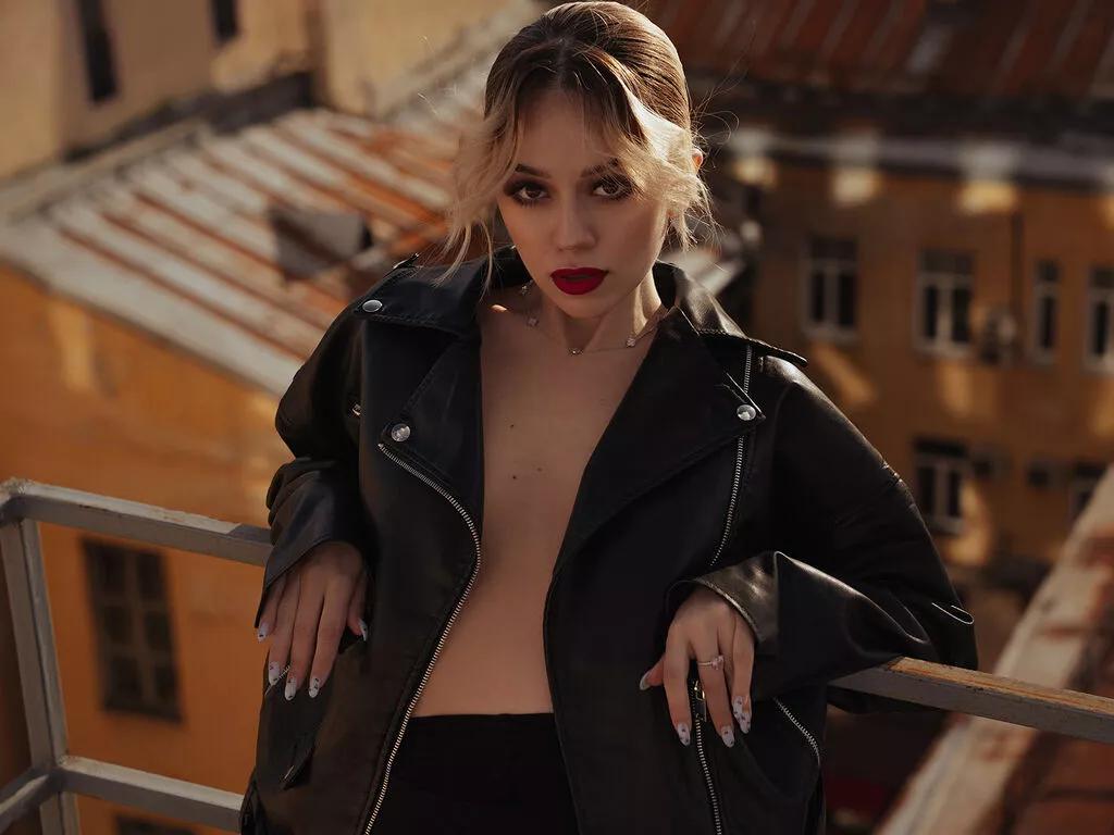 Join 21 years old EstellaRichmond from LiveJasmin EstellaRichmond from LiveJasmin