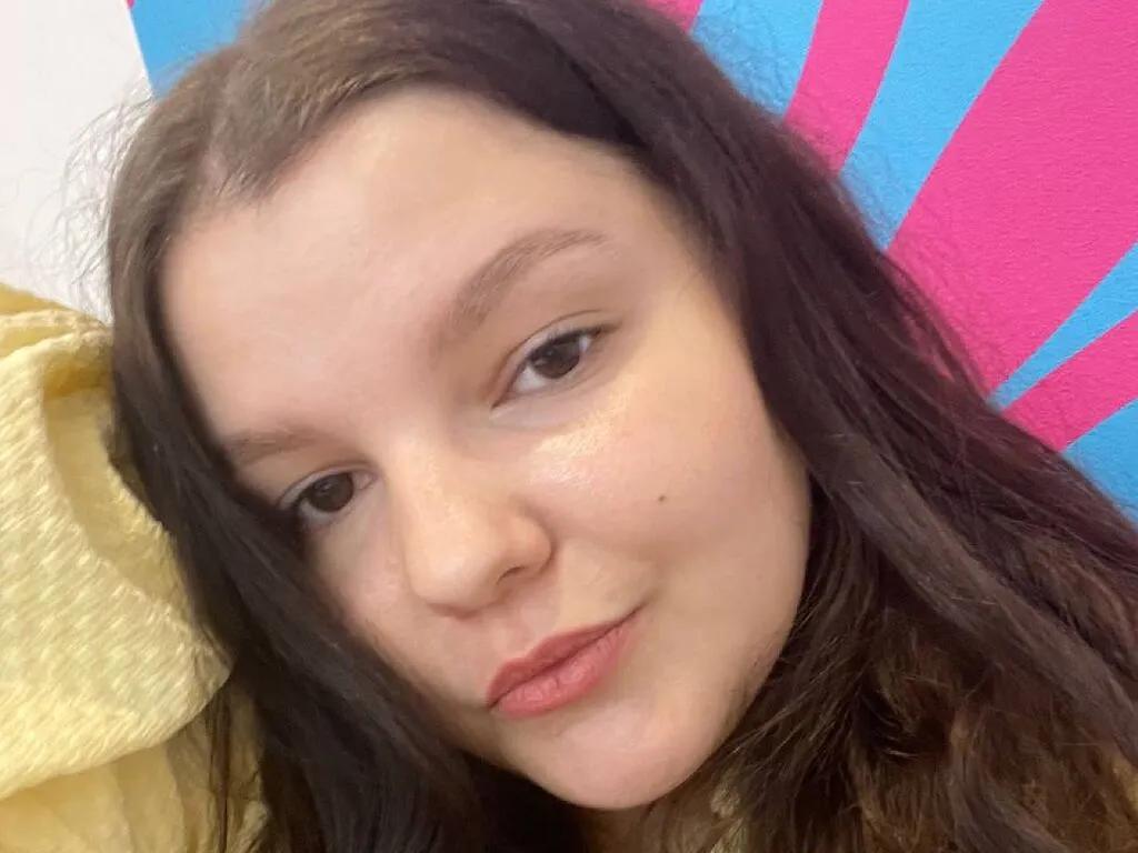 Admire sexy escort KimberlyKnight KimberlyKnight from LiveJasmin