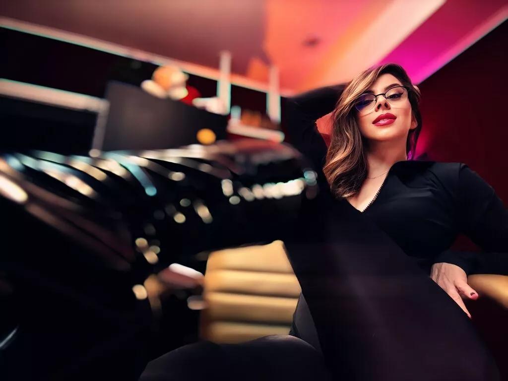 Slutty LenaFox wants you to fuck her body now LenaFox from LiveJasmin