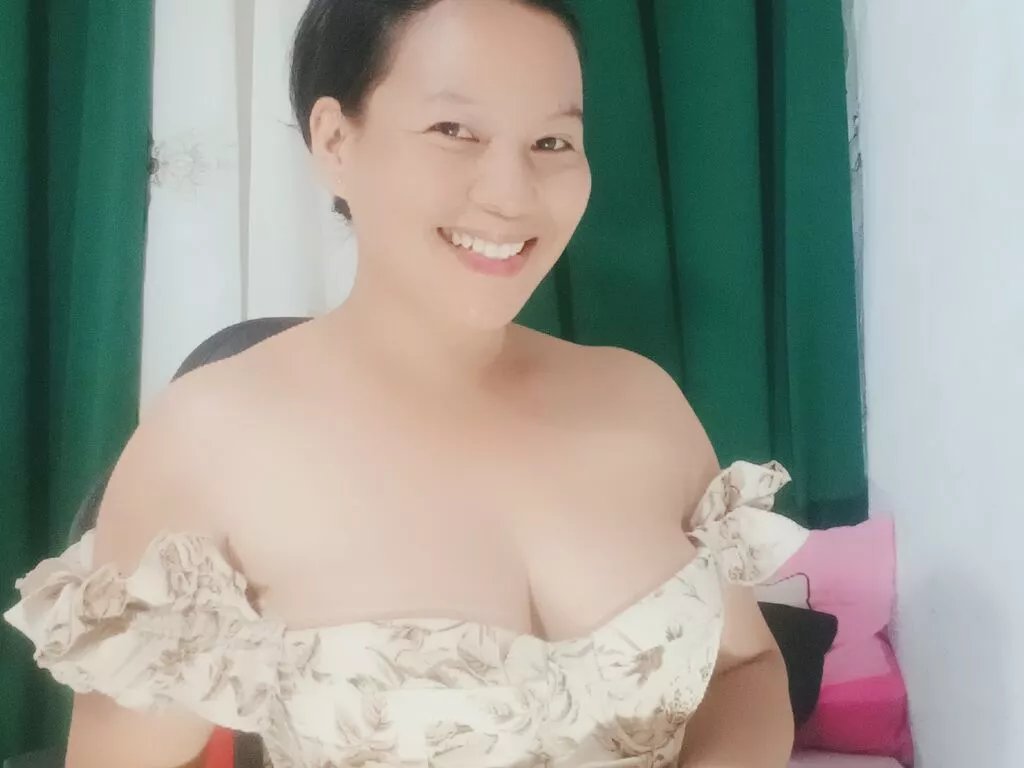 NessanDison from LiveJasmin