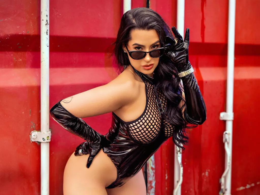 Discover LiveJasmin's NiaSalvatore NiaSalvatore from LiveJasmin