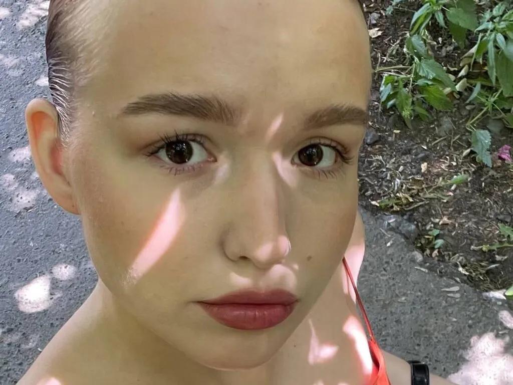 Naked SusannahBuffalo wants you to fuck her body now SusannahBuffalo from LiveJasmin