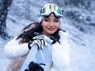 BellaSophiee from Streamate