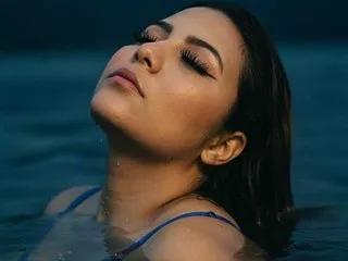 Masturbate to ChloeLuxX, she wants to masturbate for you ChloeLuxX from Streamate