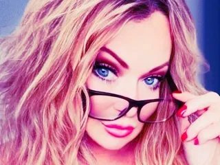 GlamGran from Streamate