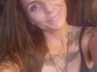 Ladyluvxo from Streamate