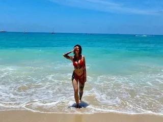 Watch hot escort LilyDevelin LilyDevelin from Streamate