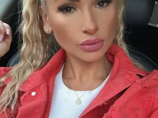 MarillynnMoon from Streamate