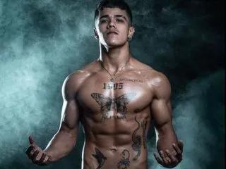 RobSaenz21 from Streamate