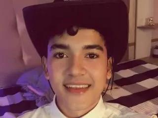 SandroVeyra from Streamate