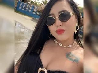 Explore SarayRoysex, she wants to masturbate for you SarayRoysex from Streamate