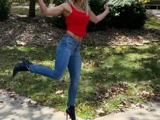 SavanahLinn from Streamate