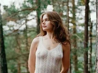 Admire ZlataDiamond, she wants to masturbate for you ZlataDiamond from Streamate