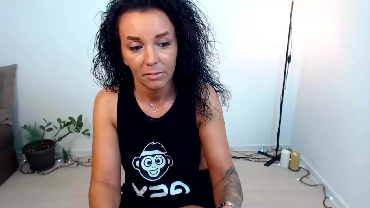 LovelyBrownie from Streamray