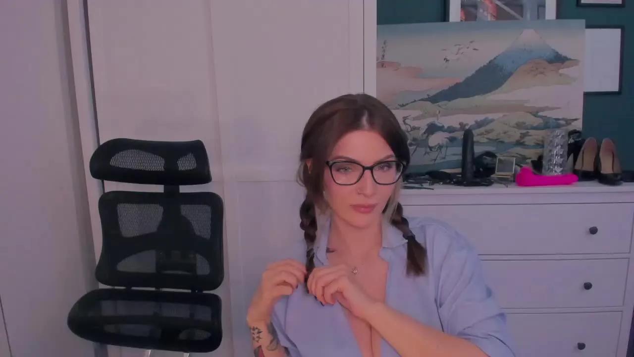 Cute SandyFlirt wants you to fuck her body now SandyFlirt from Streamray