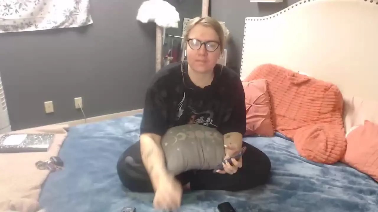 SnowWhiteXo from Streamray