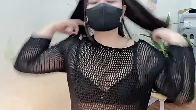 --Lyly-- from StripChat